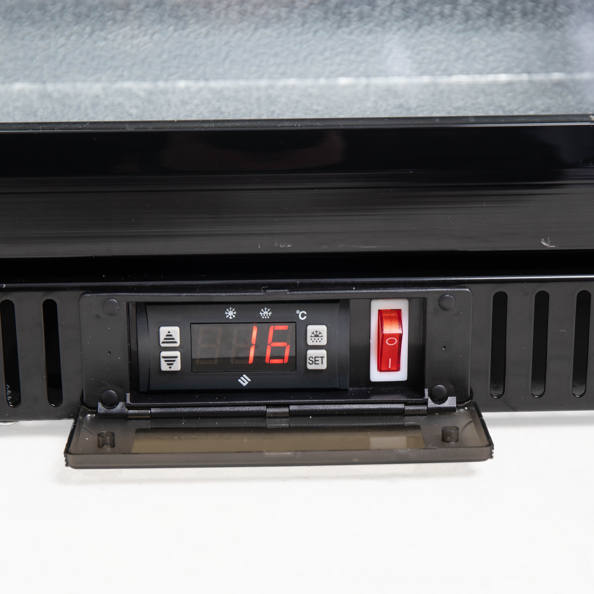 Back Bar Bottle Cooler – 3 Door, Sliding - Image 5
