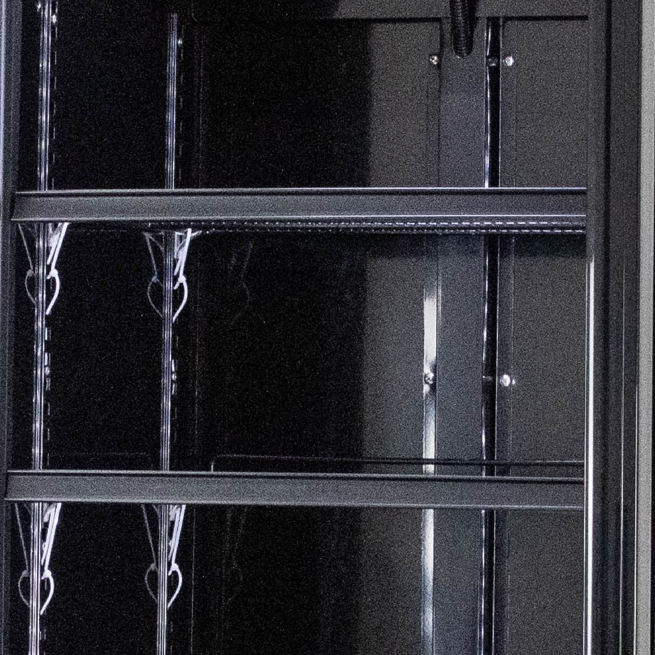 Beverage Bottle Cooler -Black 400Lt - Image 6